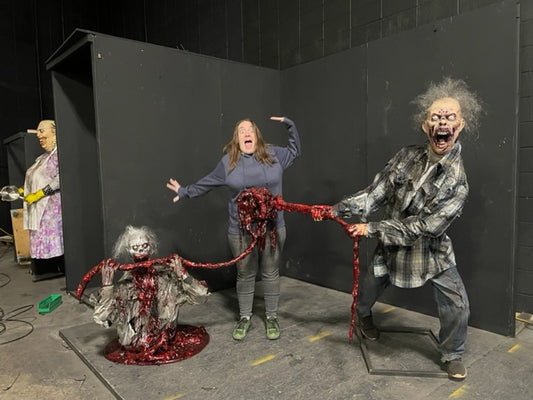  Gut Pulling Zombies - Photo Op